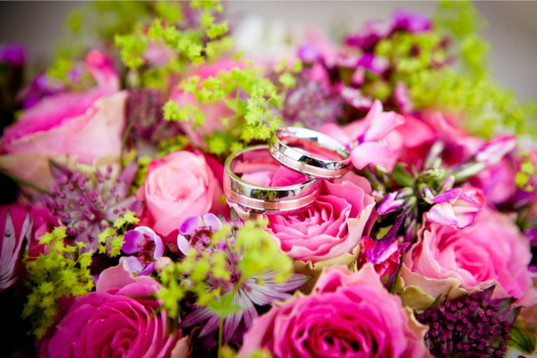 How to Make Easy DIY Wedding Flowers at Home
